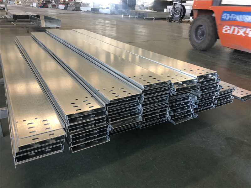 熱鍍鋅電纜橋架、鋅層均勻、型號齊全